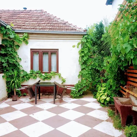 Apartament Kuca Iz Zavicaja *